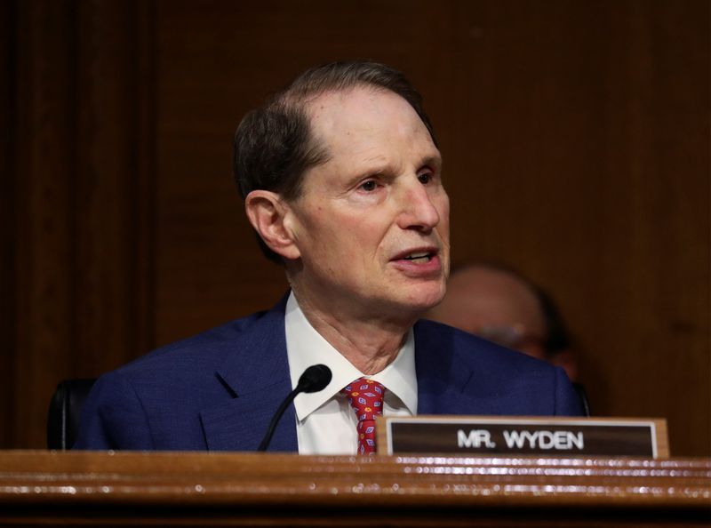Congress seeks answers on Juniper Networks breach amid encryption fight